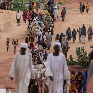 مآسٍ إنسانية مزدوجة: انزلاق أرضي في السودان وزلزال مدمر في أفغانستان