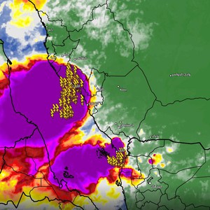 السعوية/تحــــديث 11:30 ليلاً: كسير يماني ممطر بغزارة يؤثر على الساحل الجنوبي لمكة و يزحف للشمال الآن