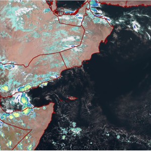 تحديث 3:40م | استمرار تكاثف السحب الركامية على أجزاء من سلطنة عُمان
