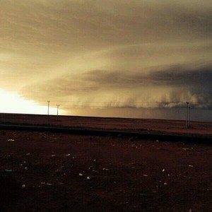  تحذير من عاصفة رملية محتملة من عواصف عرعر الرعدية والشديدة