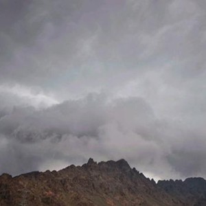 يوم الثلاثاء .. استمرار تأثر مناطق مختلفة بزخات رعدية من المطر 