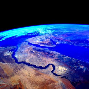 هذه أحدث صورة لمصر من الفضاء