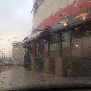 شاهد جانباً من أمطار الرياض عصر الاربعاء