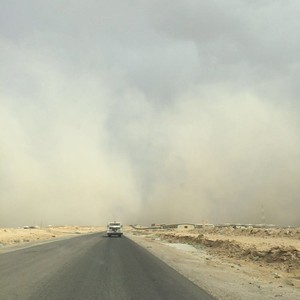 رياح نشطة على شرق ووسط المملكة اعتباراً من الإثنين 