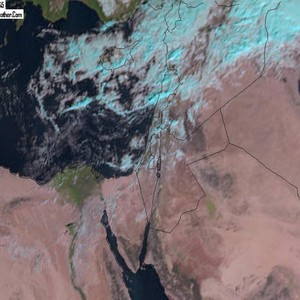 بالصور: جبهة باردة وسريعة تتجه نحو المملكة وتعبر الأجواء مساءً