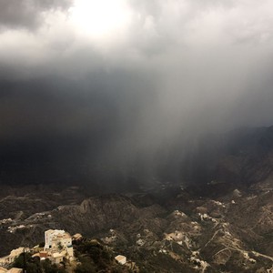 السعودية | اتساع رقعة تأثير حالة من عدم استقرار جوي الأربعاء 