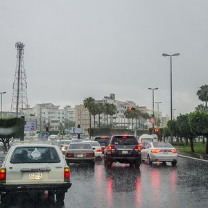 الخميس:فرصة الأمطار الرعدية تصل لأجزاء من منطقة مكة المُكرمة 