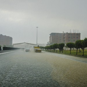 الجُمعة : طقس جميل في الرياض و فُرصة لزخات رعدية من المطر في مرتفعات مكّة و الطائف 