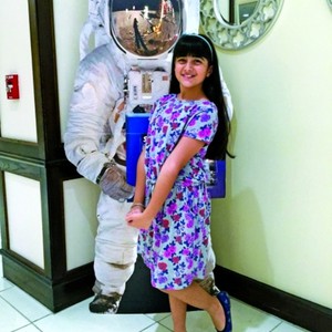 طفلة إماراتية رائدة فضاء تتدرب في ناسا