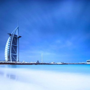 الاثنين.. طقس حار نسبياً نهاراً وفرصة للضباب الخفيف ليلاً بأجزاء محدودة