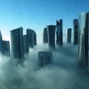 طقس قطر | طقس صيفي حار و فرصة عالية لتشكل الضباب مع ساعات الليل المُتأخرة والصباح الباكر 