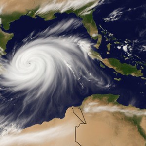 Quelques jours avant l&#39;automne... une tempête de pluie sans précédent et des quantités record de précipitations ont frappé la Méditerranée centrale !