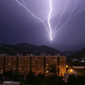 السعودية | مناطق عدة ستكون تحت تأثير الأمطار الرعدية خلال عطلة نهاية الأسبوع