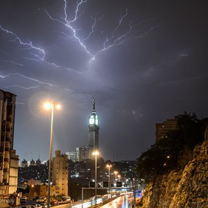 مكة المكرمة | ترايد فرص الأمطار الرعدية على مكة المكرمة والمشاعر المقدسة الأحد والإثنين 