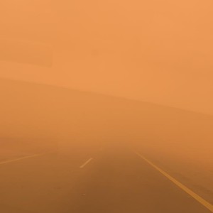 تحديث 2:50م | موجات غُبار وعواصف رملية قوية تؤثر على شرق طبرجل 