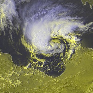 الدول العربية | مراكز طقس تحذر من عاصفة متوسطية.. فما هي المؤشرات الجوية وهل تتكرر عاصفة دانيال الشهيرة؟