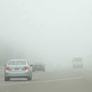 ضباب مُحتمل على بعض المناطق الداخلية والساحلية فجراً وصباحاً