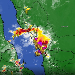 السعودية | سُحب رعدية تواصل تأثيرها على أجزاء مختلفة من غرب وجنوب غرب المملكة الآن