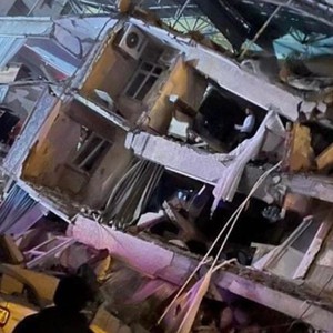 حصيلة أولية |  42 وفاة في سوريا و 15 في تركيا جراء الزلزال الذي ضرب المنطقة فجر اليوم