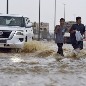 السعودية | المسند يؤكد أن كمية الأمطار التي هطلت على جدة خلال 6 ساعات تُعادل ما يتساقط على الرياض في موسم كامل!