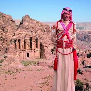 توقعات بارتفاع أعداد السياح القادمين إلى الأردن