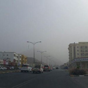 الأحد: طقس حار وجاف مع أتربة عالقة في الأجواء في شمال وشرق الدولة