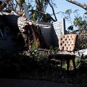 ارتفاع عدد قتلى الإعصار مايكل إلى 27 قتيلا وفقد المئات