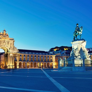 The most beautiful and famous 10 tourist cities in Portugal