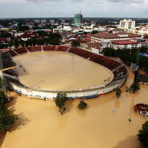 فيضانات ماليزيا تخلف 1242 قتيلاً