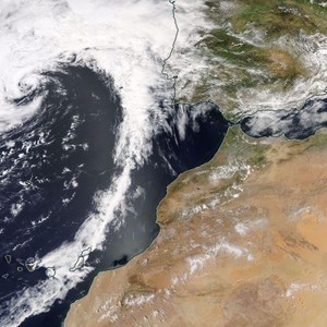 المملكة المغربية: مُنخفض جوي يُعيد الأمطار لأجزاء مُختلفة من البلاد