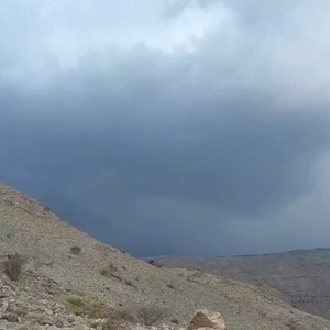 فرصة للأمطار الرعدية على الجبال شرقاً