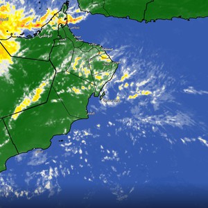 سلطنة عُمان : تجدد الأمطار الغزيرة على العديد من المُحافظات الساعات القادمة تؤدي إلى جريان كبير للأودية