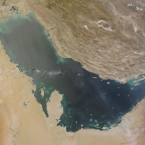 طقس حار ومغبر أحياناً ورطب ليلاً مع فرصة لتشكل الضباب الأربعاء