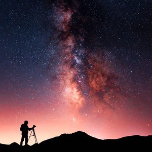 فلك وفضاء | كسوف للشمس متبوع بولادة هلال شوال .. تفاصيل الأحداث الفلكية لشهر أبريل 2023