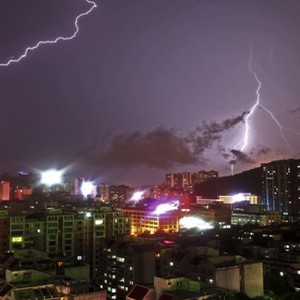 موجة جديدة من الأمطار الرعدية تؤثر على غرب البلاد