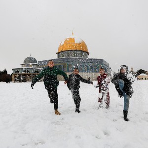 Video | Scenes of the effects of the polar depression and snow on the countries of the Levant and Iraq