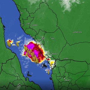 السعودية | رصد تطور مُتسارع للسُحب الركامية الرعدية جنوب البحر الأحمر