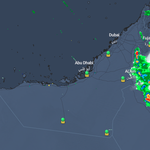 سلطنة عُمان - 3:10م | سحب رعدية وأمطار غزيرة تشهدها بعض المناطق الآن
