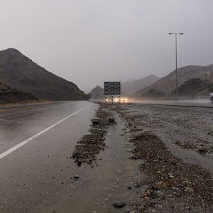 النشاط الرعدي يعود إلى الواجهه إعتباراً من منتصف الأسبوع 