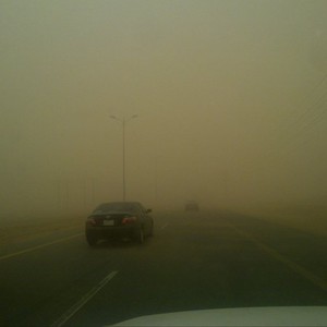 أجواء سيئة تتسبب بحدوث أضرار مادية في منطقة  جازان 