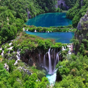 بالصور – اجمل 10 بحيرات في العالم