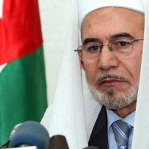 تحري هلال شوال مساء اليوم والإعلان فقط عن طريق قاضي القضاة سماحة الشيخ أحمد هليل 