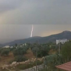 عواصف رعدية مُنتظرة عصر الثلاثاء