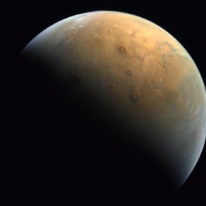 مسبار الأمل يرسل أول صورة للمريخ