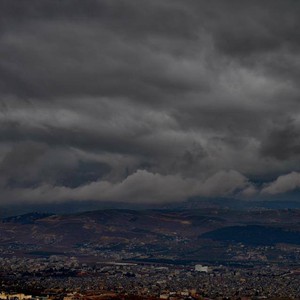 طقس الأحد: بداية ممطرة لأسبوع بارد يستوجب وسائل التدفئة كافة