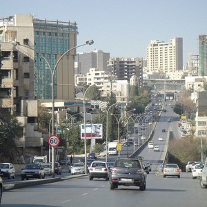 أمانة عمان تعلن عن أعمال تعبيد ليلية لشوارع العاصمة 