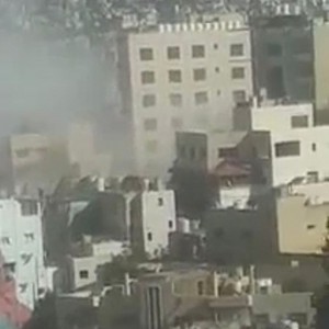 الأردن | 4 إصابات ومحاصرون بعد انهيار عمارة في منطقة اللويبدة في العاصمة عمّان