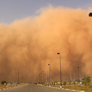 البحرين | رياح محملة بالغُبار والأتربة قادمة من الصحراء السعودية الجمعة