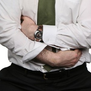 نفخة البطن : أسباب ونصائح ، وحالات تتطلب مراجعة فورية للطبيب