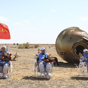 Vidéo | Des astronautes chinois atterrissent en toute sécurité sur Terre après une mission de 90 jours dans l&#39;espace